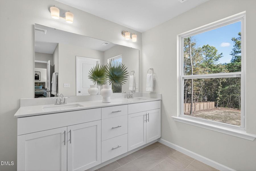 DC 23 Holly Interior-21