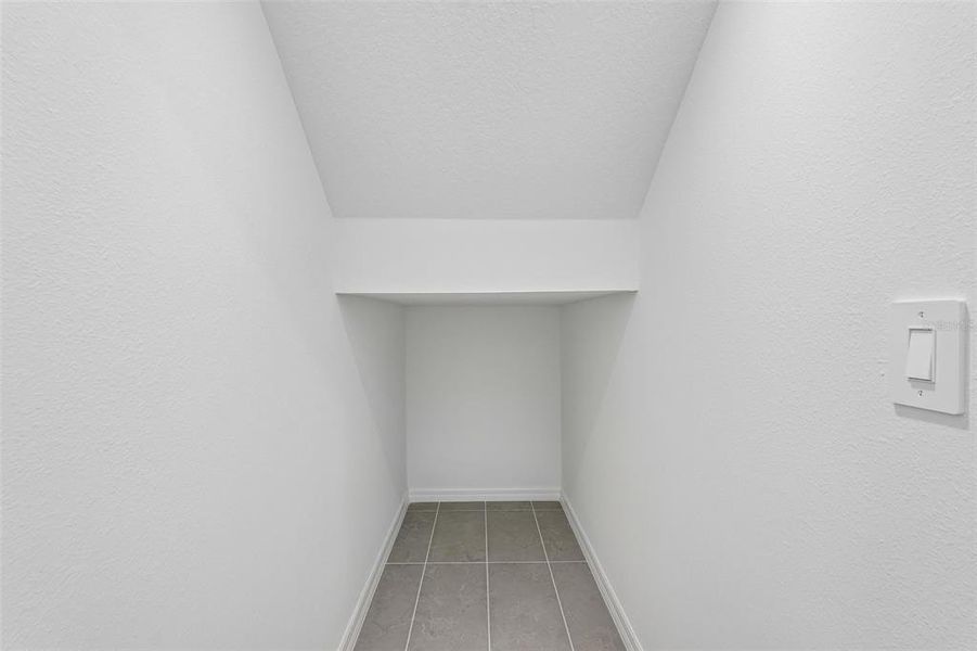 Spacious, unfurnished interior of a new home in Southpointe, Palmetto (Image 26). Spacious, unfurnished interior of a new home in Southpointe, Palmetto (Image 26).