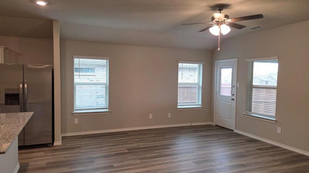 Spacious, unfurnished interior of a new home in Rosewood at Beltmill, Fort Worth (Image 11).