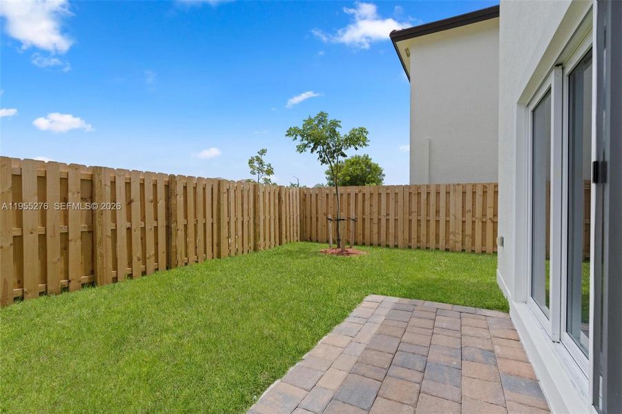 Exterior details and patio area of a home in , Homestead (Image 4).