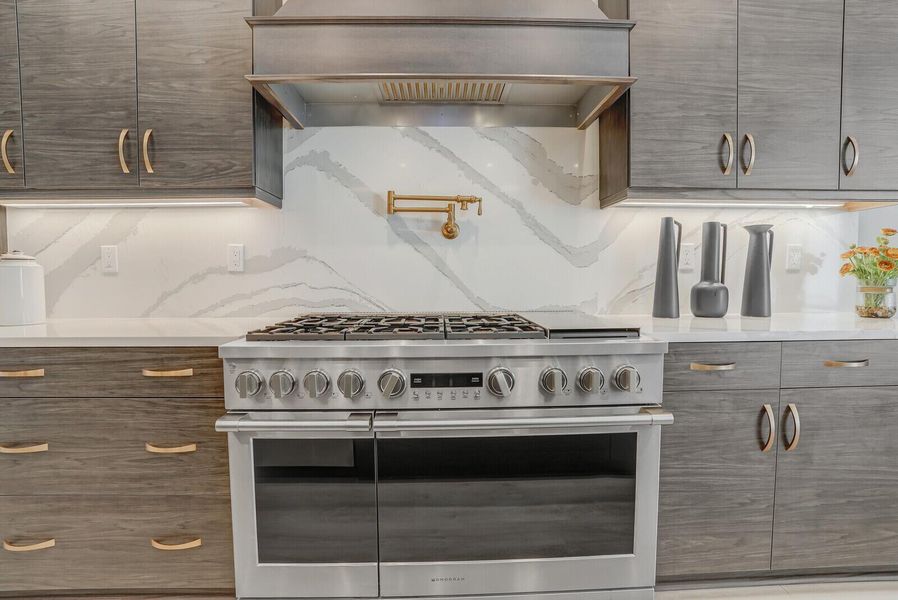 Close-up of interior finishes inside a home in Alton, Palm Beach Gardens (Image 25).