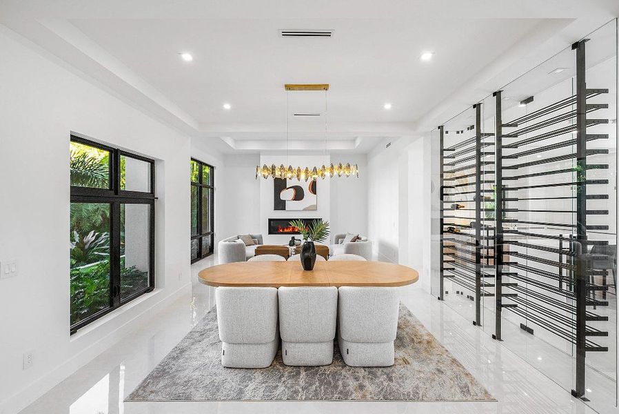 008-25833rdCourt-WestPalmBeach-FL-33407-