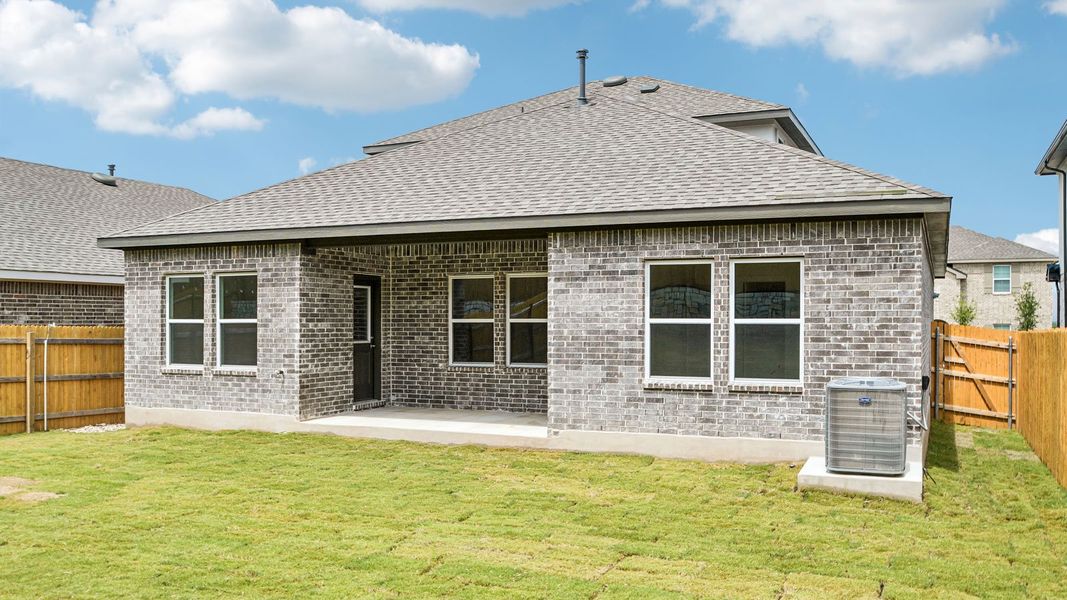 Exterior details and patio area of a home in Rosenbusch Ranch, Leander (Image 4).