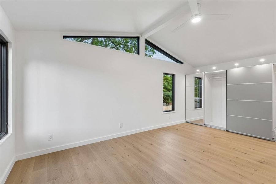 Spacious, unfurnished interior of a new home in , Dallas (Image 21).