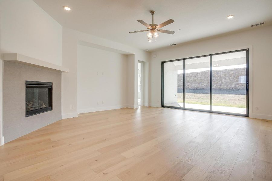 Representative unfurnished interior of a home built from the Eleanor by Graham Hart Home Builder in Sweetgrass, Haslet (Image 31).