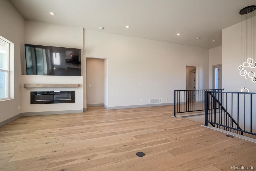 Spacious, unfurnished interior of a new home in , Pueblo (Image 27).