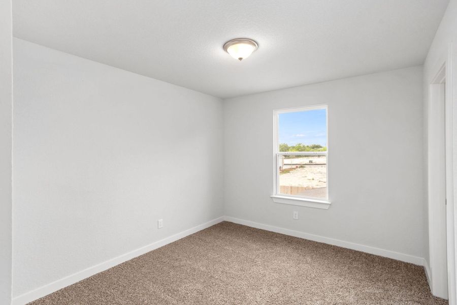 Spacious, unfurnished interior of a new home in Weston Oaks, San Antonio (Image 21).