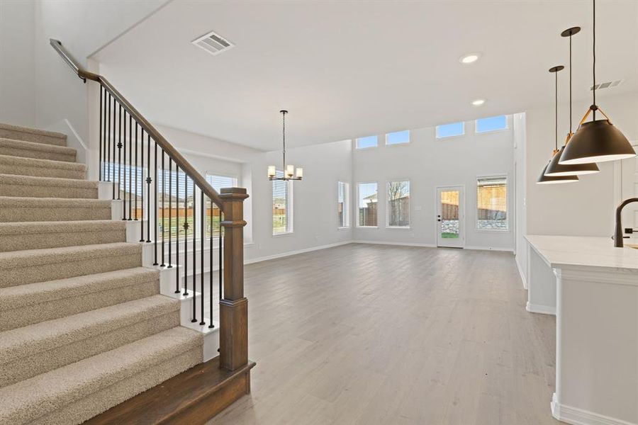 Welcome into this wonderful open concept dream home!