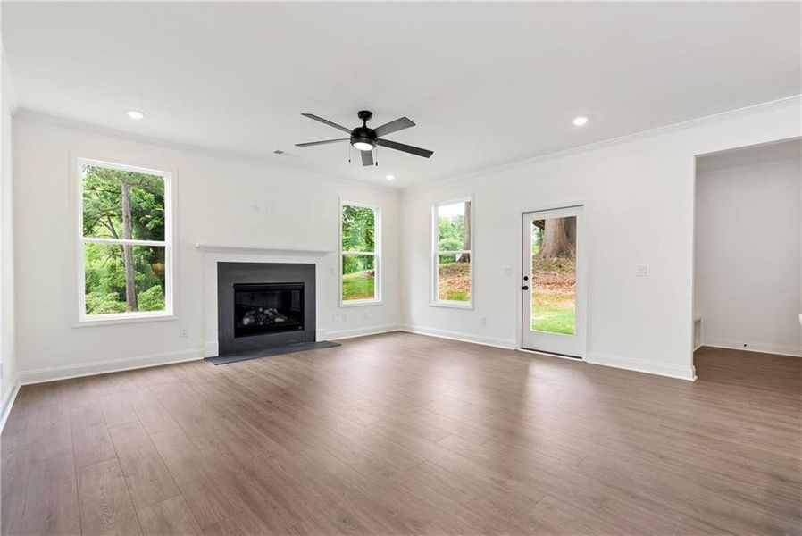 Spacious, unfurnished interior of a new home in , Commerce (Image 18).