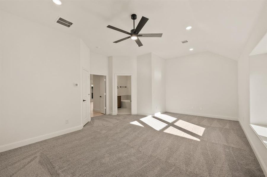 Spacious, unfurnished interior of a new home in Meadow Vista 60-65, Anna (Image 18).