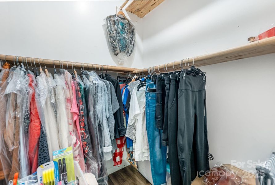 Image 24 of a home in .