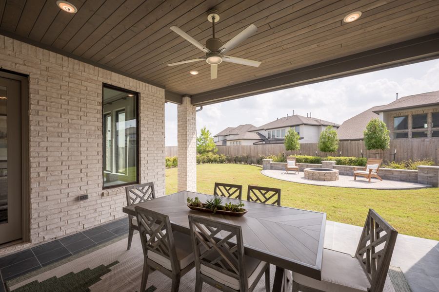 Representative exterior details of a home built from the Bogata by Tri Pointe Homes in Harvest Green, Richmond (Image 34).