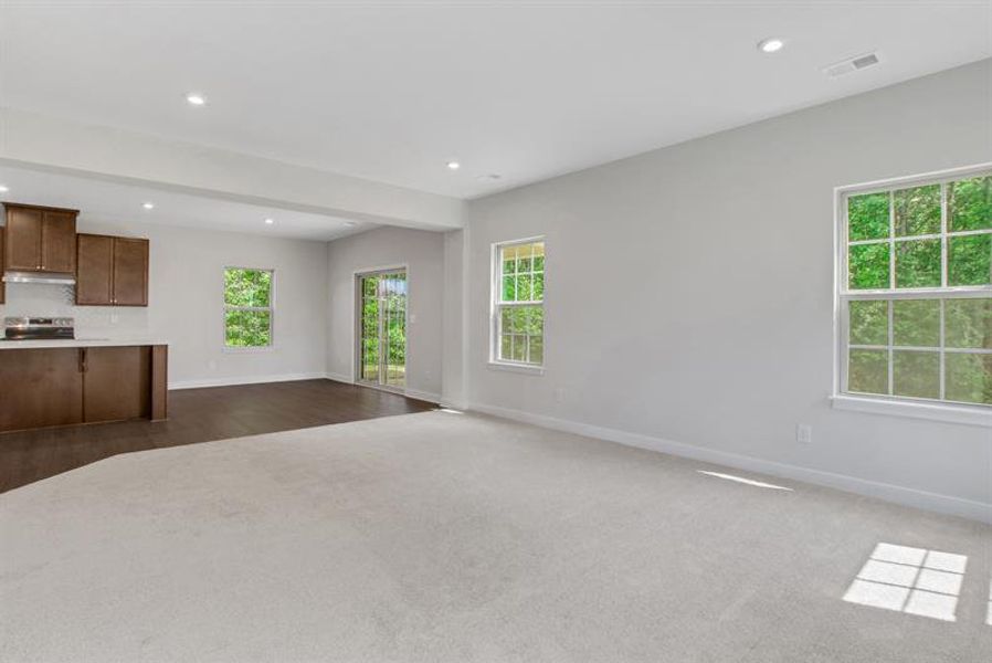 Spacious, unfurnished interior of a new home in Southern Hills, McDonough (Image 23). Spacious, unfurnished interior of a new home in Southern Hills, McDonough (Image 23).