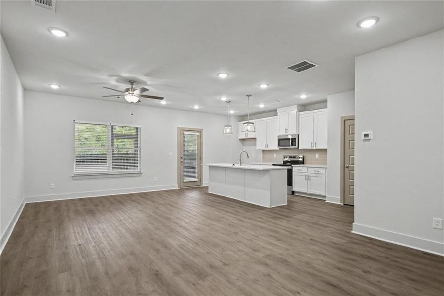 Spacious, unfurnished interior of a new home in , Norcross (Image 14).