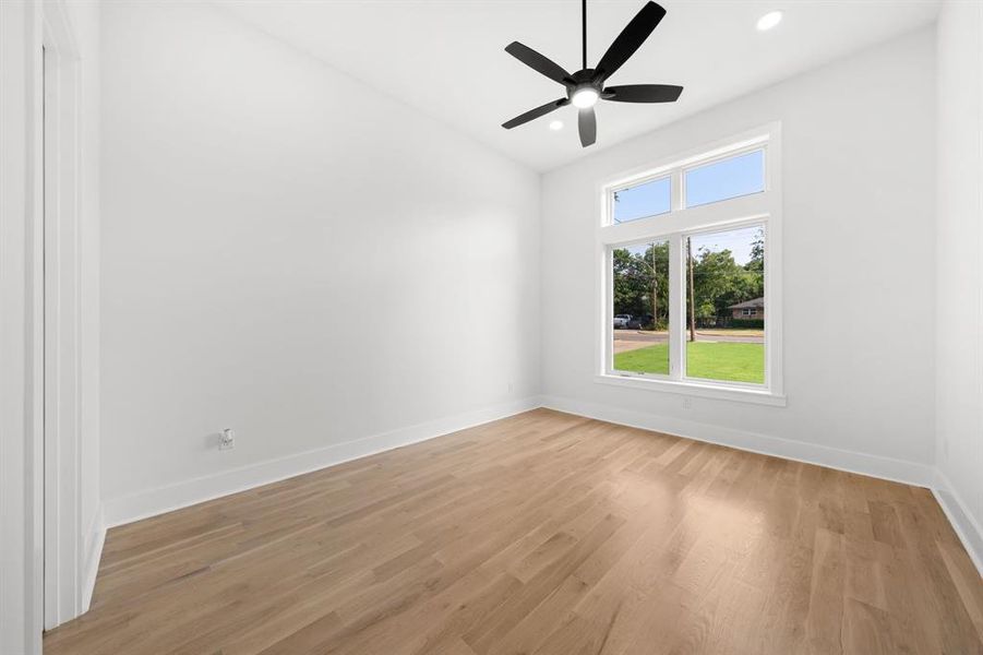 Spacious, unfurnished interior of a new home in , Dallas (Image 19).