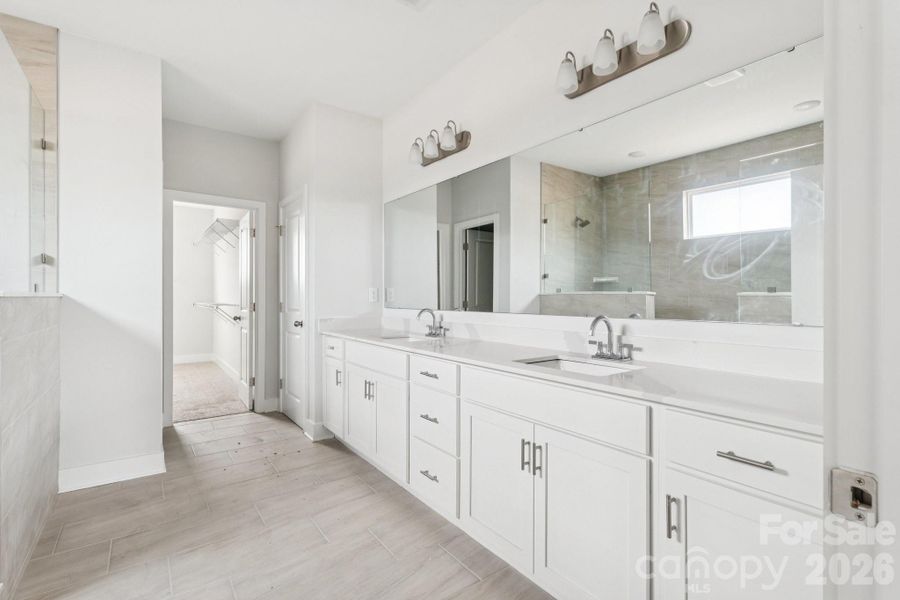 Furnished interior view inside a new home in Stonemill, Monroe (Image 5).