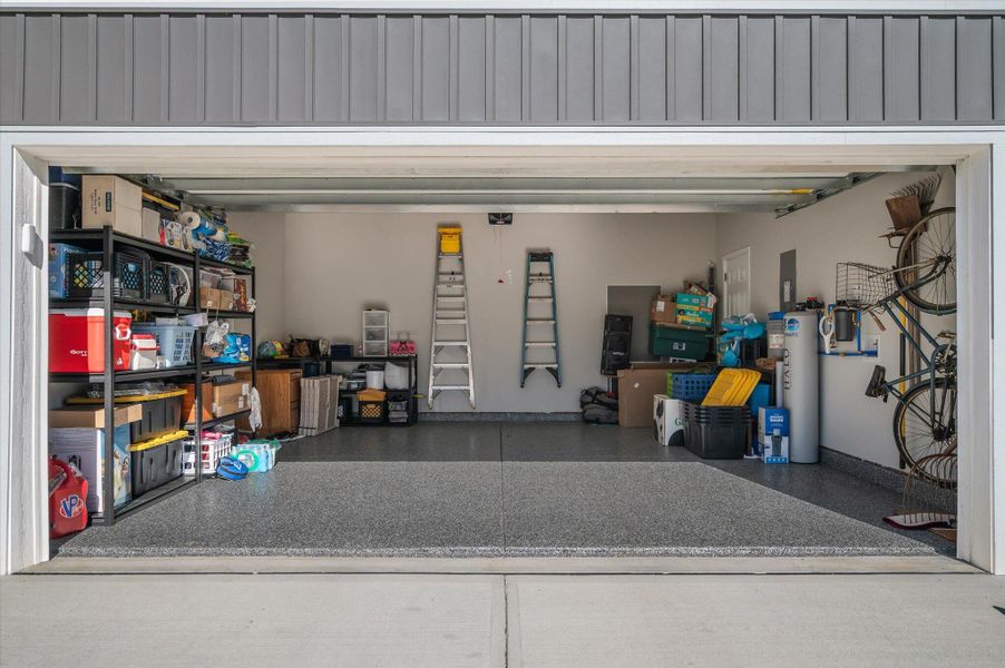 Exterior details and patio area of a home in , Ravenel (Image 3).