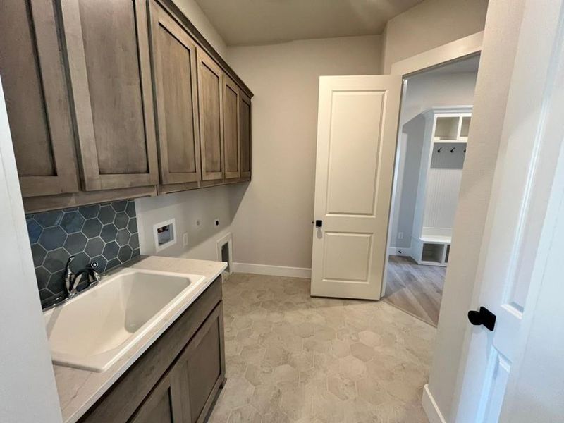 Furnished interior view inside a new home in Eagle Ridge Estates, Weatherford (Image 5).
