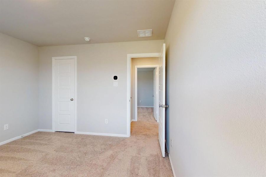 Spacious, unfurnished interior of a new home in Prairie Ridge at Goodland, Venus (Image 38). Spacious, unfurnished interior of a new home in Prairie Ridge at Goodland, Venus (Image 38).