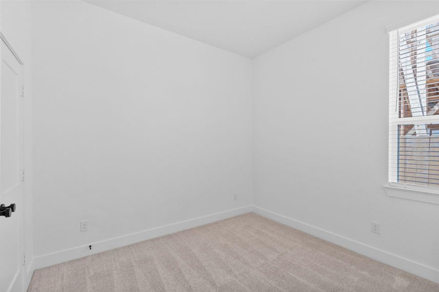 Spacious, unfurnished interior of a new home in Evergreen 40s, Conroe (Image 16). Spacious, unfurnished interior of a new home in Evergreen 40s, Conroe (Image 16).