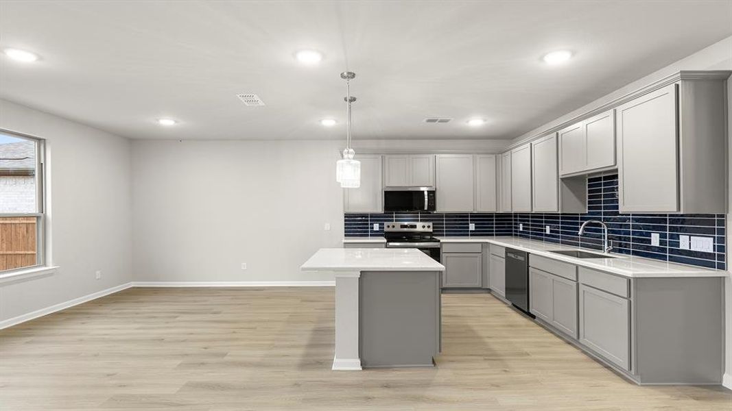 07. 2508 Yo Ranch - Kitchen (3)