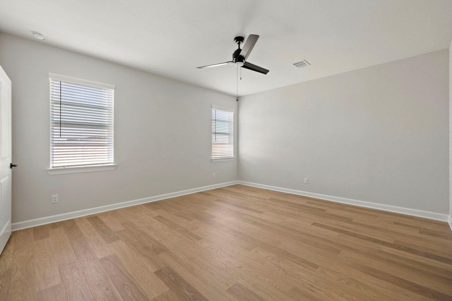 Spacious, unfurnished interior of a new home in Lago Mar, Texas City (Image 12). Spacious, unfurnished interior of a new home in Lago Mar, Texas City (Image 12).