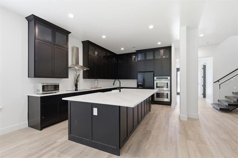 Furnished interior view inside a new home in , Ovilla (Image 11).