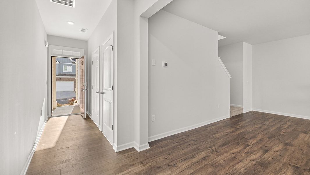 Spacious, unfurnished interior of a new home in Mountain Park, Dahlonega (Image 10). Spacious, unfurnished interior of a new home in Mountain Park, Dahlonega (Image 10).