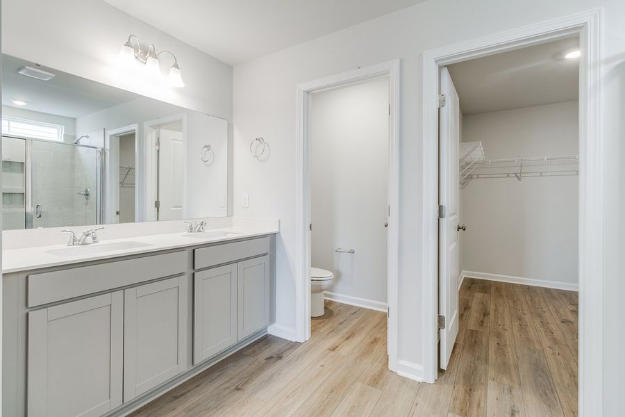 Furnished interior view inside a new home in Winston Point, Gilbert (Image 11).