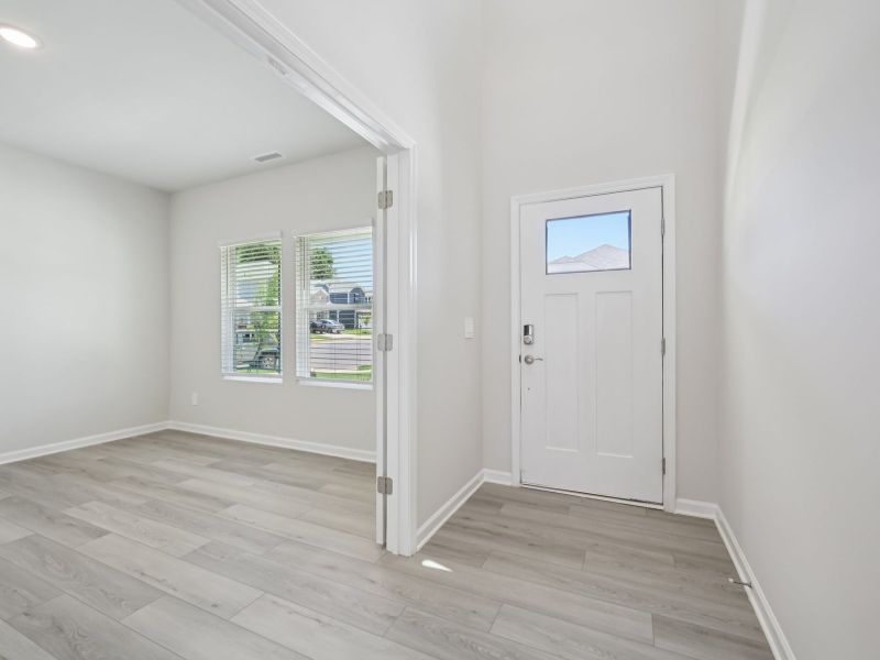 Spacious, unfurnished interior of a new home in Oak Manor - Signature Series, Garner (Image 15). Spacious, unfurnished interior of a new home in Oak Manor - Signature Series, Garner (Image 15).