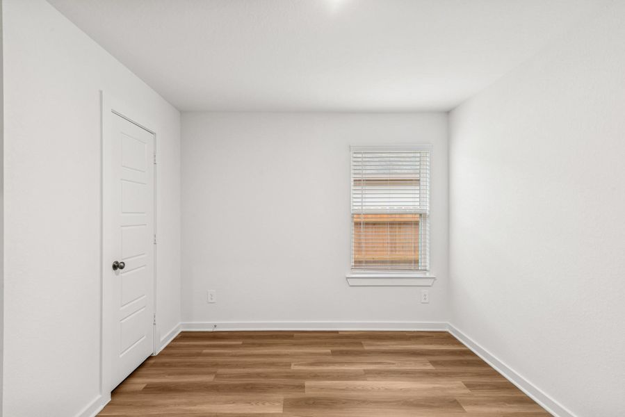 Spacious, unfurnished interior of a new home in Pinewood at Grand Texas, New Caney (Image 19). Spacious, unfurnished interior of a new home in Pinewood at Grand Texas, New Caney (Image 19).