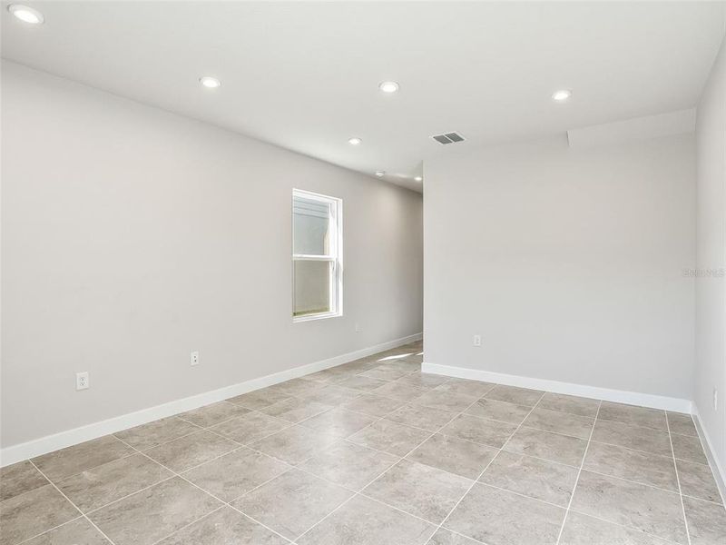 Spacious, unfurnished interior of a new home in , Lady Lake (Image 43).