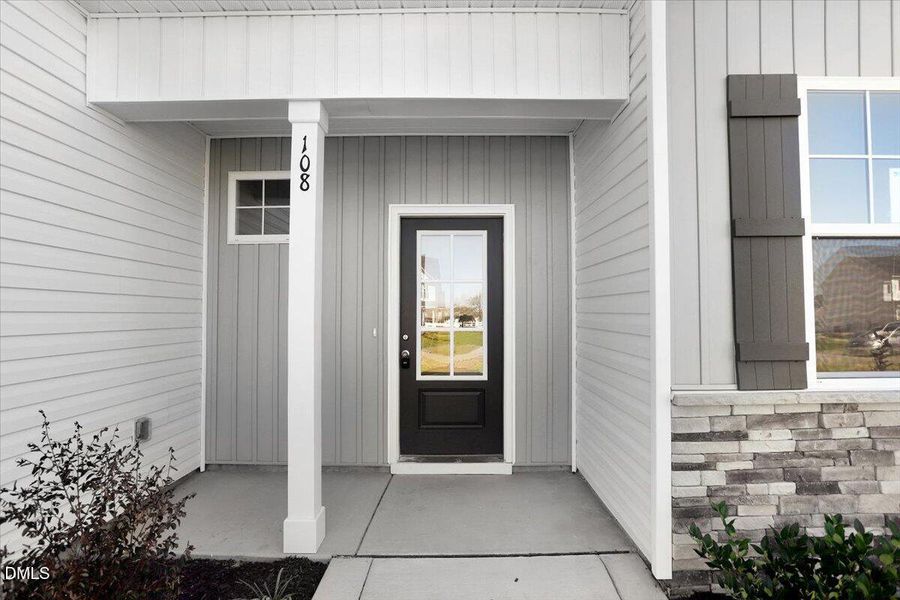 04-108 Hudson Vlg Dr-4