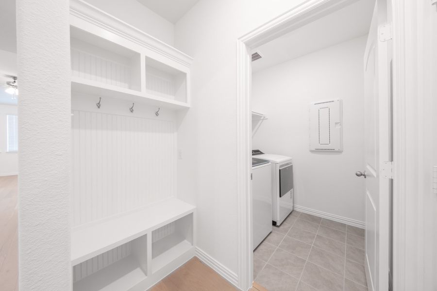 Furnished interior view inside a new home in Verandah, Royse City (Image 20).