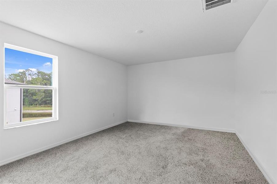 Spacious, unfurnished interior of a new home in , Tampa (Image 27).