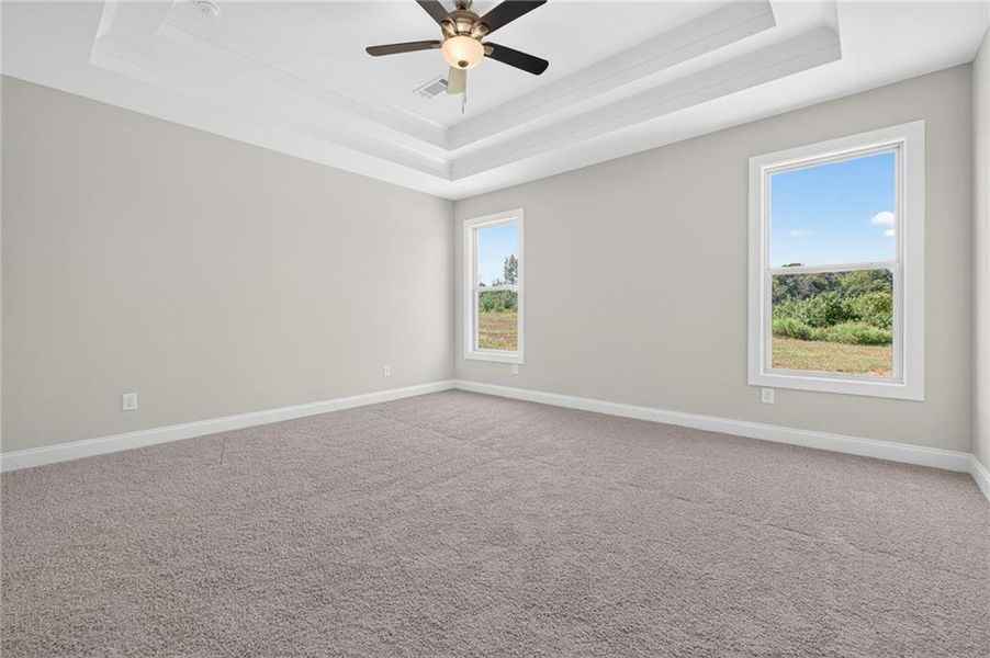 Spacious, unfurnished interior of a new home in , Jefferson (Image 25).