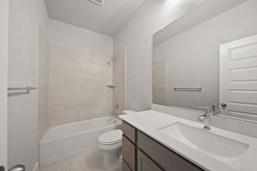 Furnished interior view inside a new home in Beacon Hill, Waller (Image 7). Furnished interior view inside a new home in Beacon Hill, Waller (Image 7).