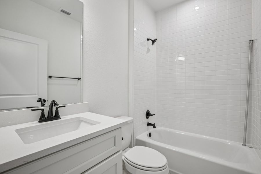 25 web or mls Treadwell Ln S2511 025