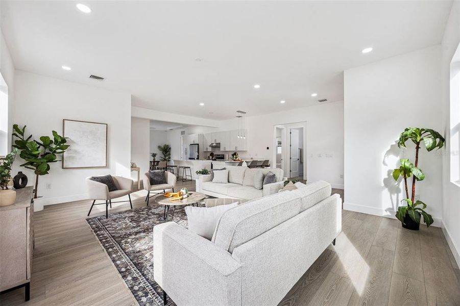 Furnished interior view inside a new home in , Orlando (Image 16).