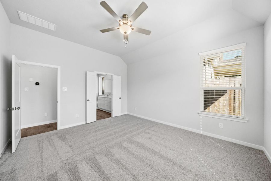 Spacious, unfurnished interior of a new home in Audubon, Magnolia (Image 17). Spacious, unfurnished interior of a new home in Audubon, Magnolia (Image 17).