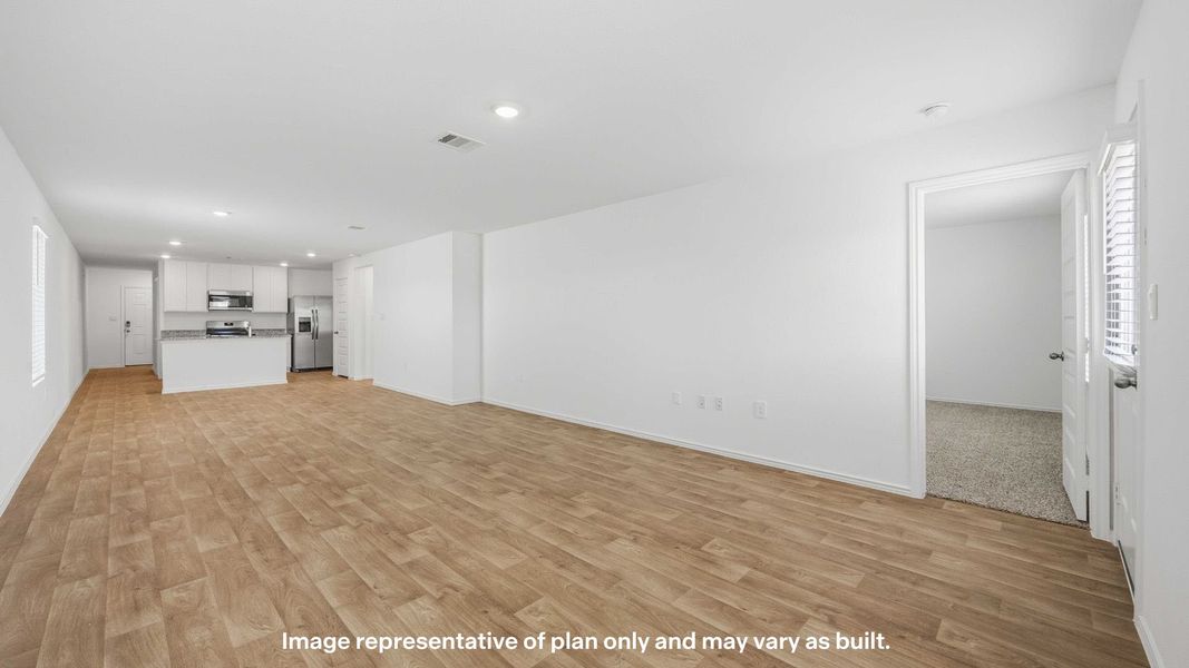 Spacious, unfurnished interior of a new home in Terra Vista, Lubbock (Image 13).