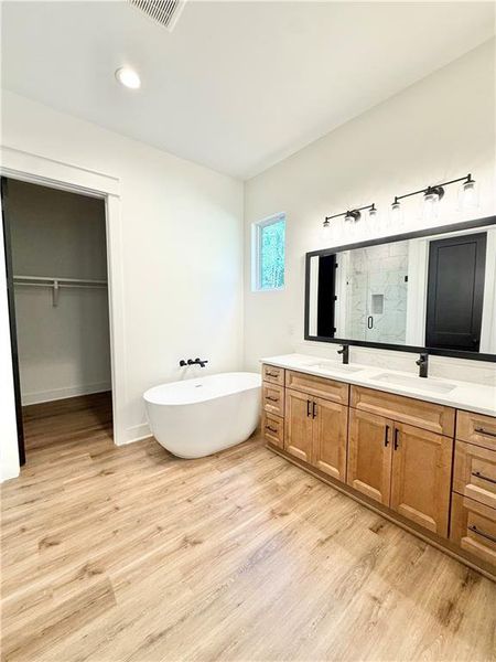 Furnished interior view inside a new home in , Dallas (Image 13).