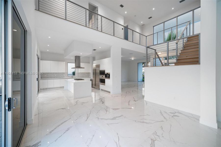 Spacious, unfurnished interior of a new home in , Weston (Image 39).