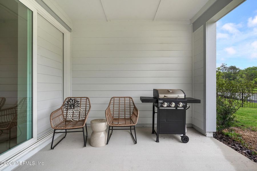Exterior details and patio area of a home in , Jacksonville (Image 4).
