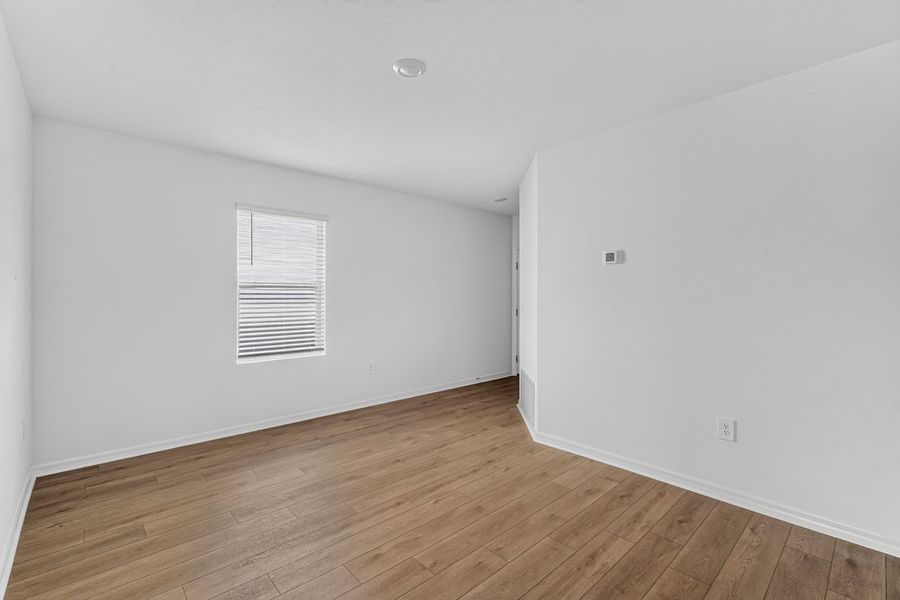 Spacious, unfurnished interior of a new home in Firethorn, Parrish (Image 9).