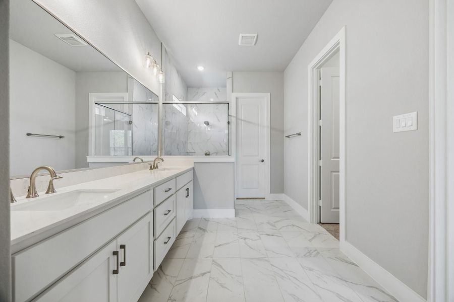 Furnished interior view inside a new home in Rainwater Crossing, Celina (Image 10).