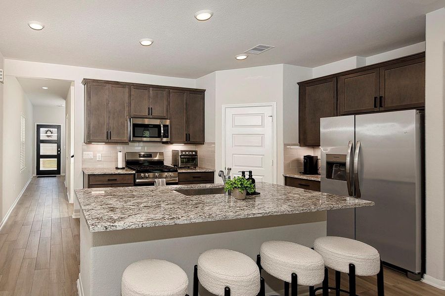 Spacious Kitchen Island Spacious Kitchen Island