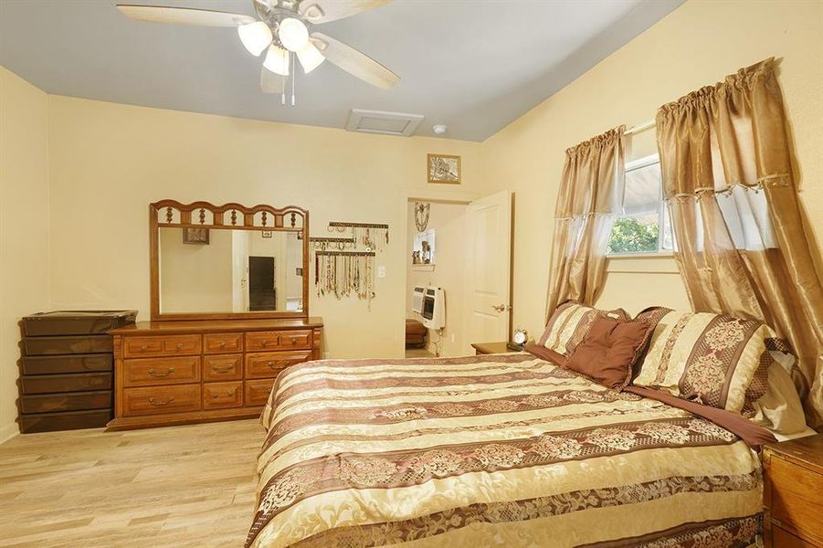 Furnished interior view inside a new home in , Alvord (Image 9).