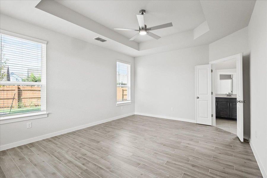 MOVE IN READY MOVE IN READY