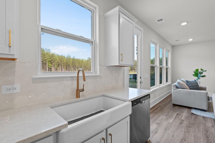 Furnished interior view inside a new home in , Ravenel (Image 8).